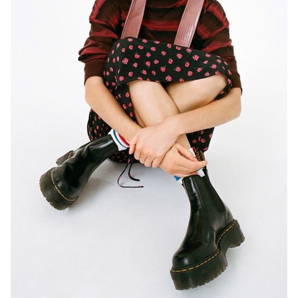 Dr. Martens 2976 Quad Chelsea Boot - Picture 2 of 4